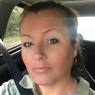 Sød, betænksom, humor, med børn og ønsker ikke flere.
 ... kontakt Majse, single Kvinde fra Vejby.